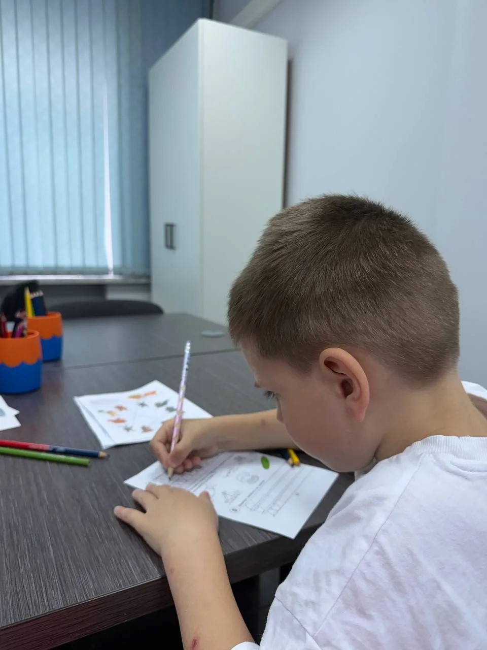 Дети выполняют задания